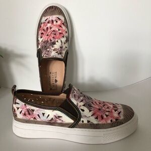 L'Artiste by Spring Step Leather Slip-Ons Denofeden Brown Multi - Medium